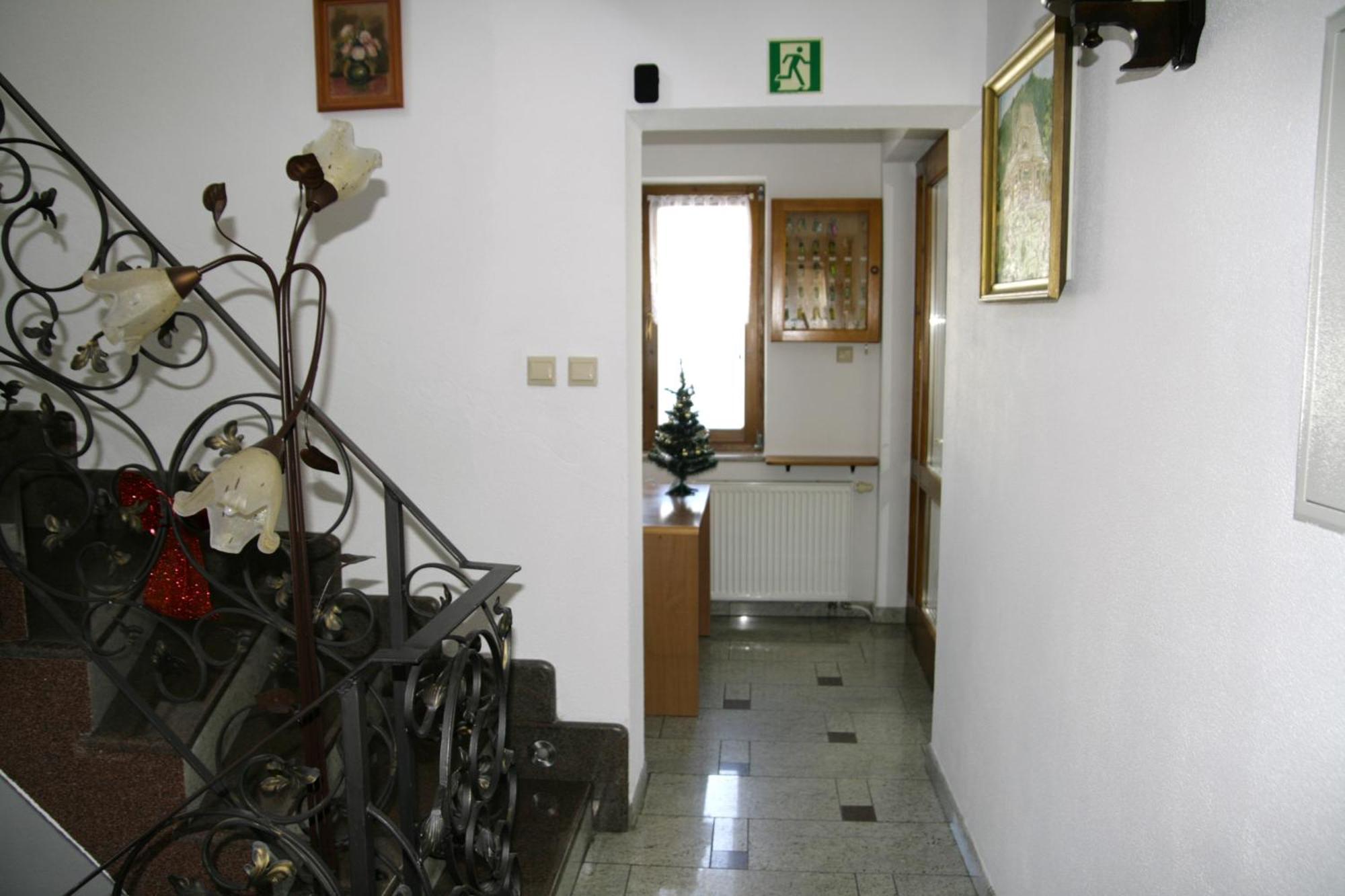 Chata Maniowy Wyspa Ciszy - Agroturystyka, Nieopodal Czorsztyna, Maniowy I Kluszkowce Nad Zalewem Czorsztynskim Екстер'єр фото